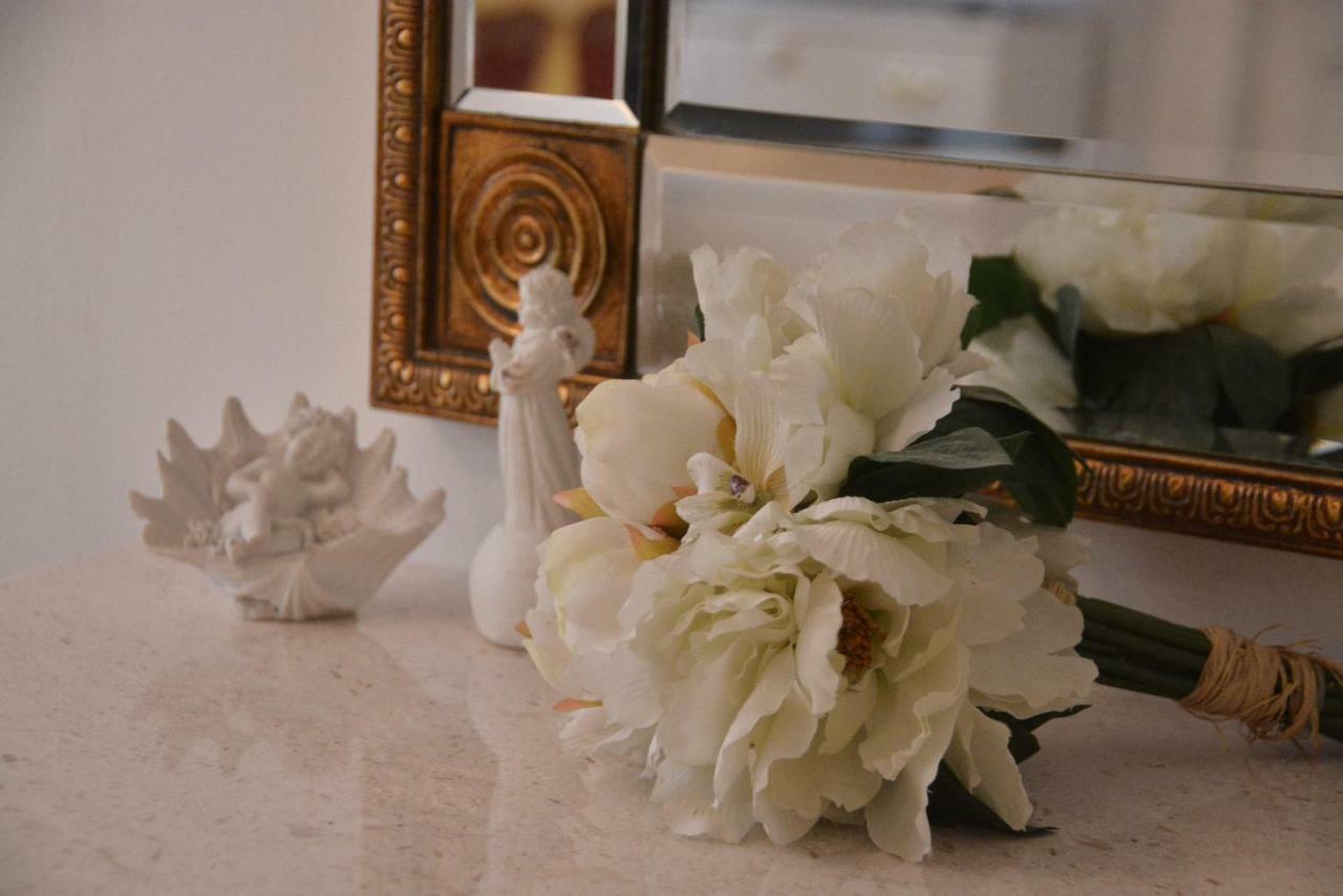 Rose & Margaret Kallina Zagreb Luaran gambar